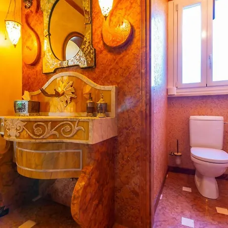 Holiday home Cigno Luxury House