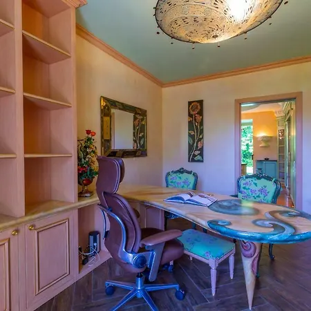 Holiday home Cigno Luxury House
